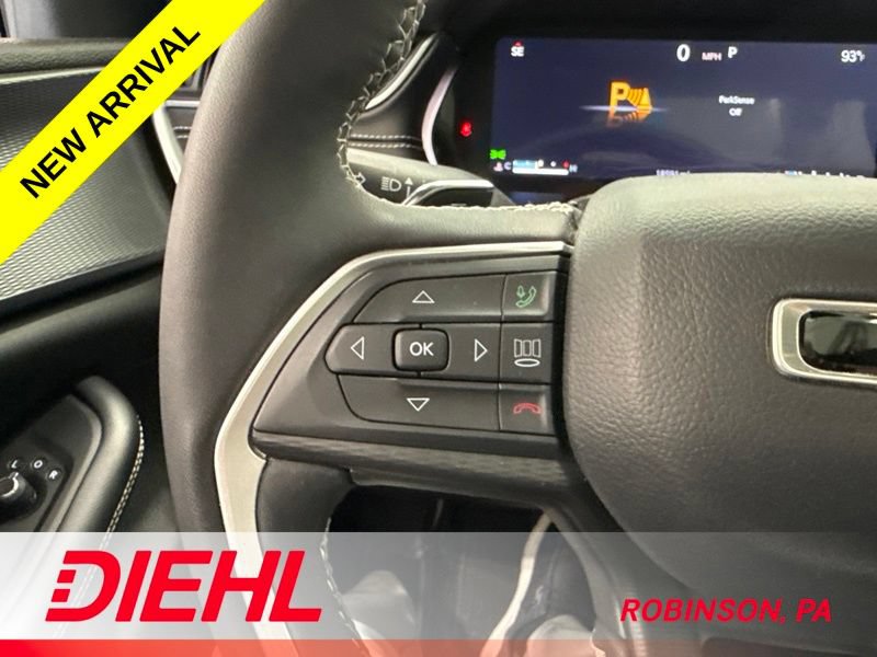 Used 2023 Jeep Grand Cherokee L Laredo AWD/4WD image 26