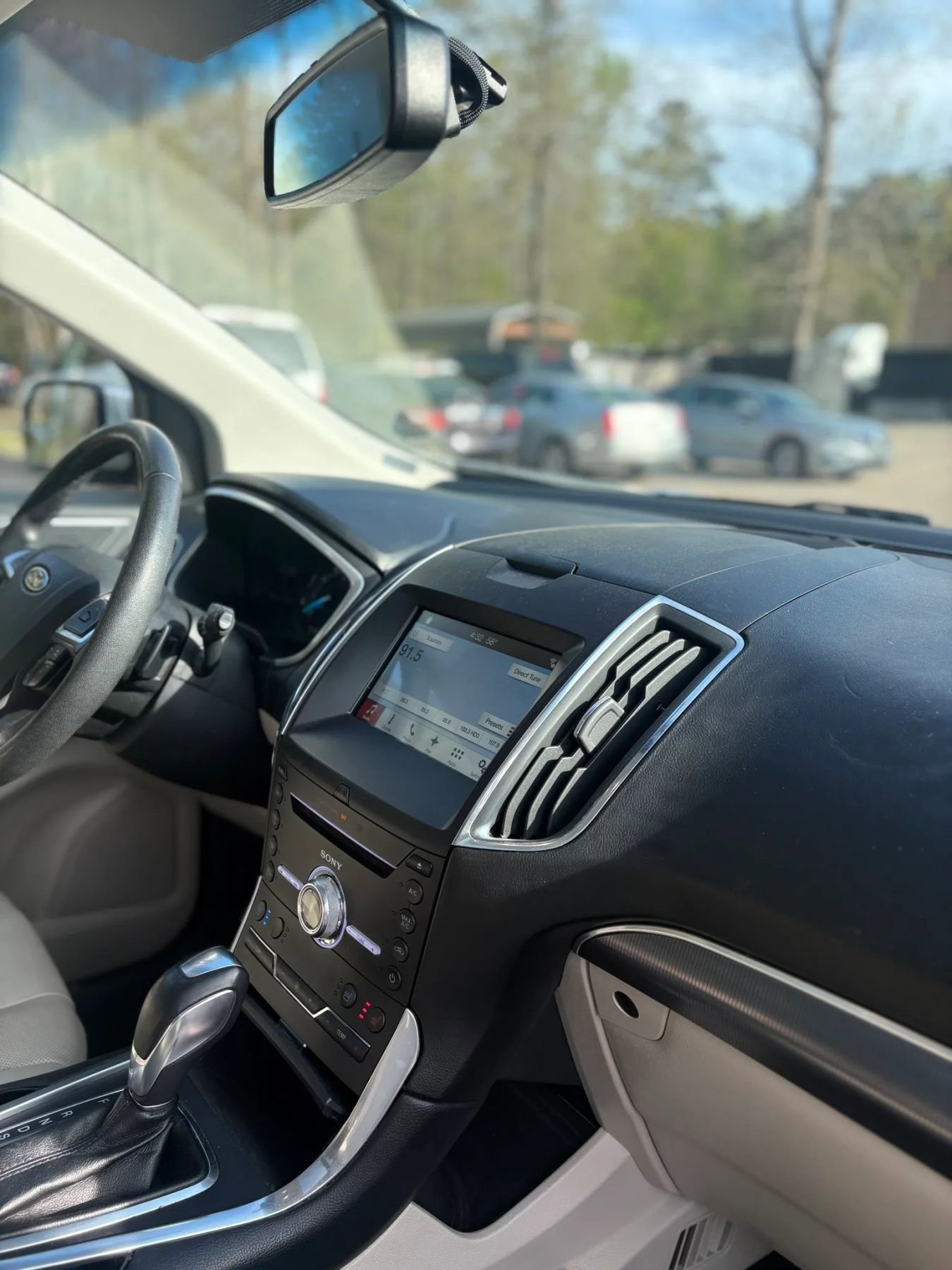 Used 2018 Ford Edge Titanium w/ Equipment Group 301A FWD image 27