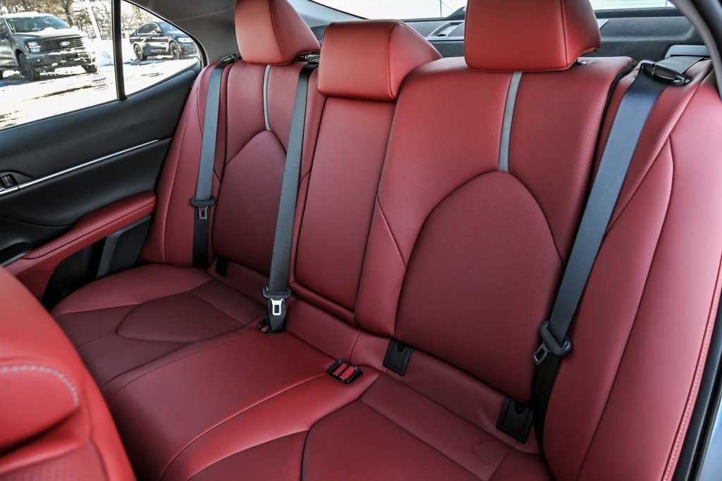 Used 2021 Toyota Camry XSE w/ Navigation Upgrade Package image 16