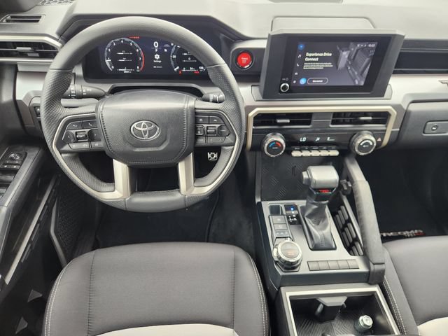 Used 2025 Toyota Tacoma TRD Sport AWD/4WD image 25