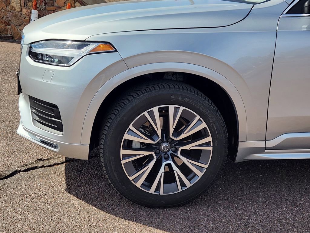 Used 2021 Volvo XC90 T6 Momentum w/ Climate Package image 28