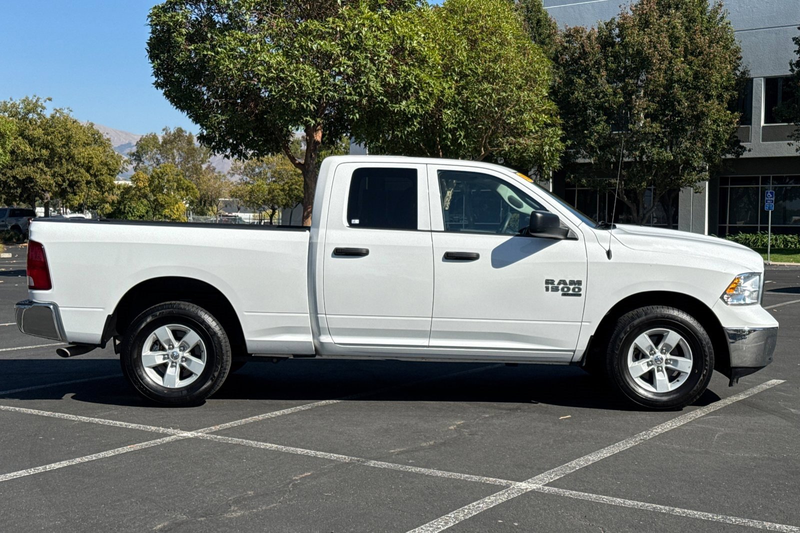 Used 2024 RAM 1500 Classic SLT image 3