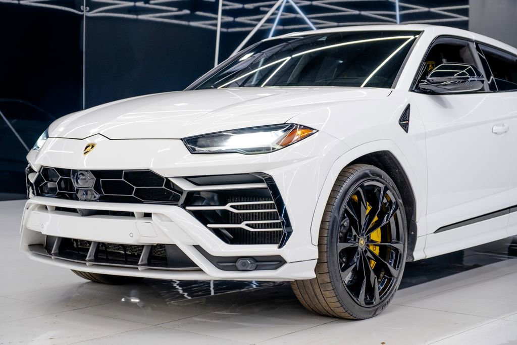 Used 2021 Lamborghini Urus image 4