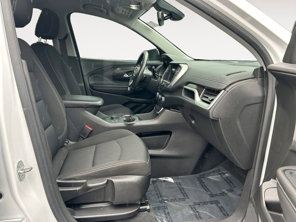 Used 2022 GMC Terrain SLE w/ Driver Convenience Package image 10