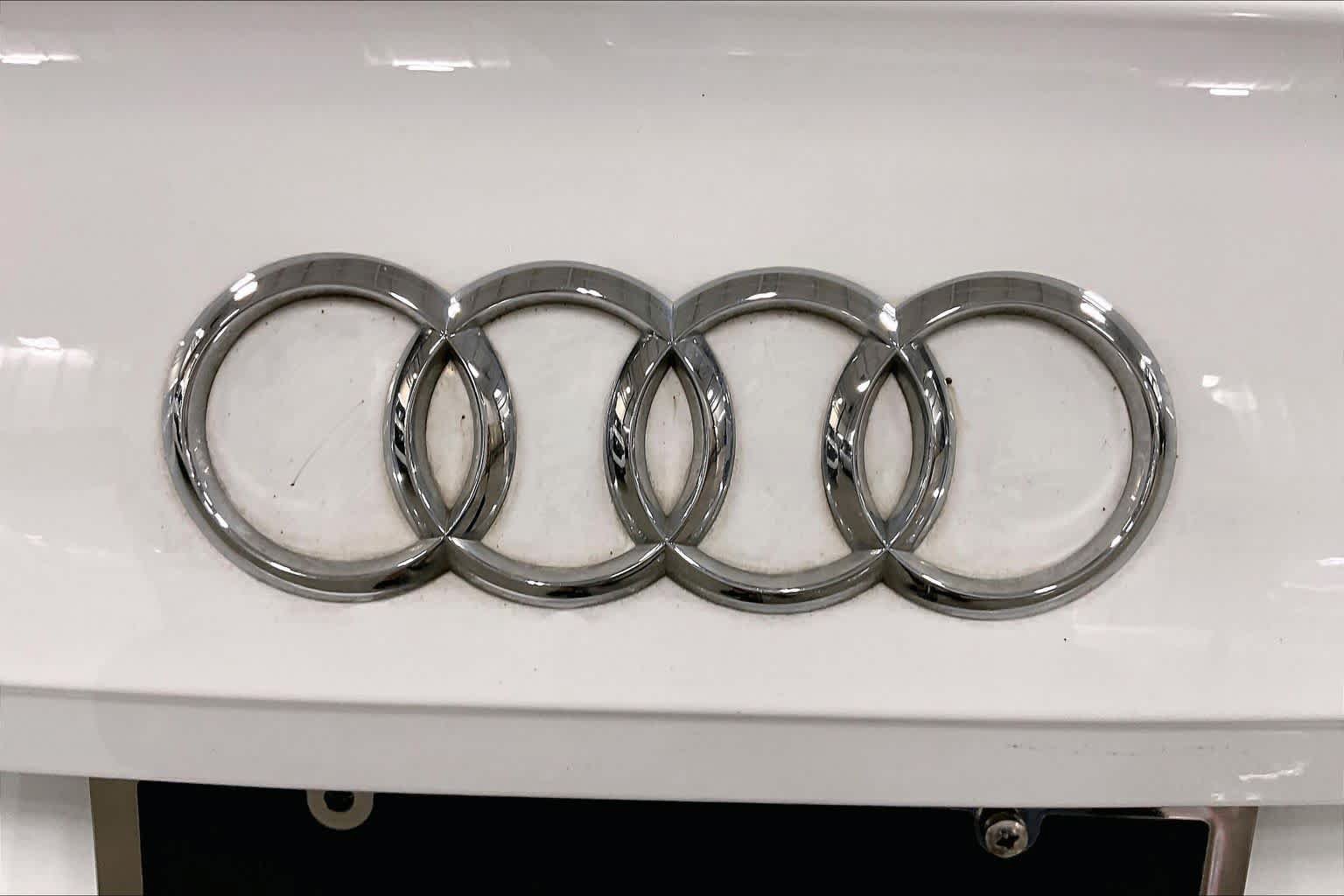 Used 2018 Audi SQ5 Prestige w/ Prestige Package AWD/4WD image 10