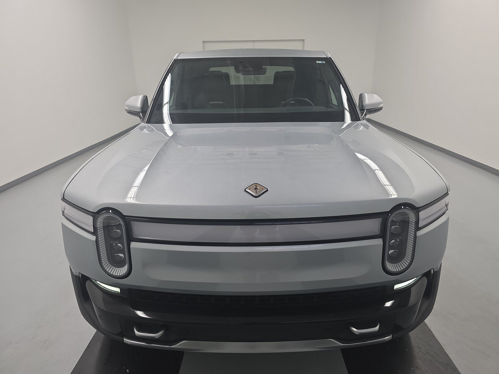 Used 2023 Rivian R1T Adventure AWD/4WD image 8