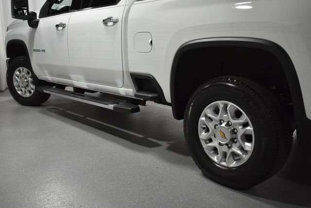 Certified 2026 Chevrolet Silverado 2500 LTZ w/ LTZ Premium Package AWD/4WD image 11