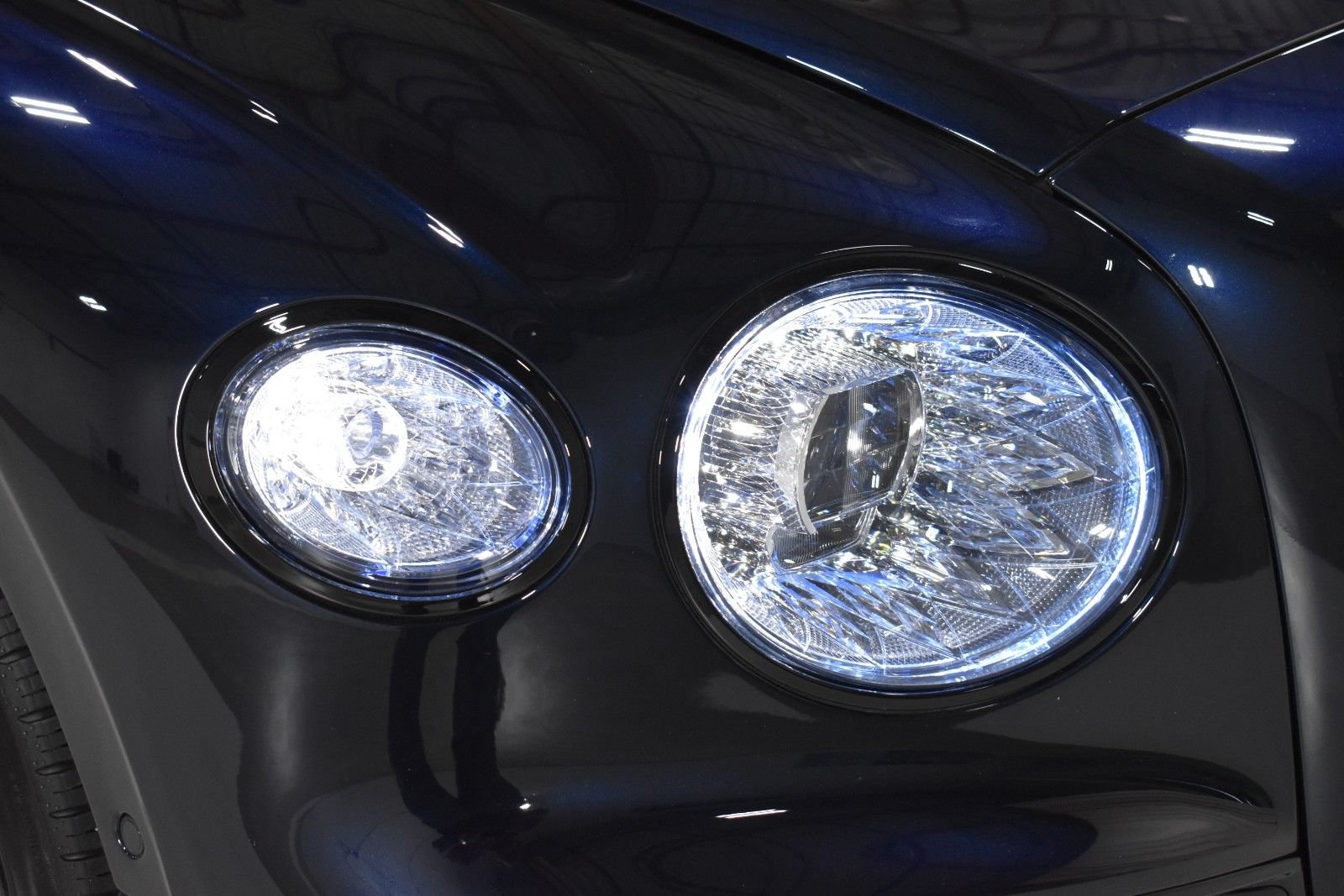 Certified 2024 Bentley Flying Spur S V8 AWD/4WD image 13