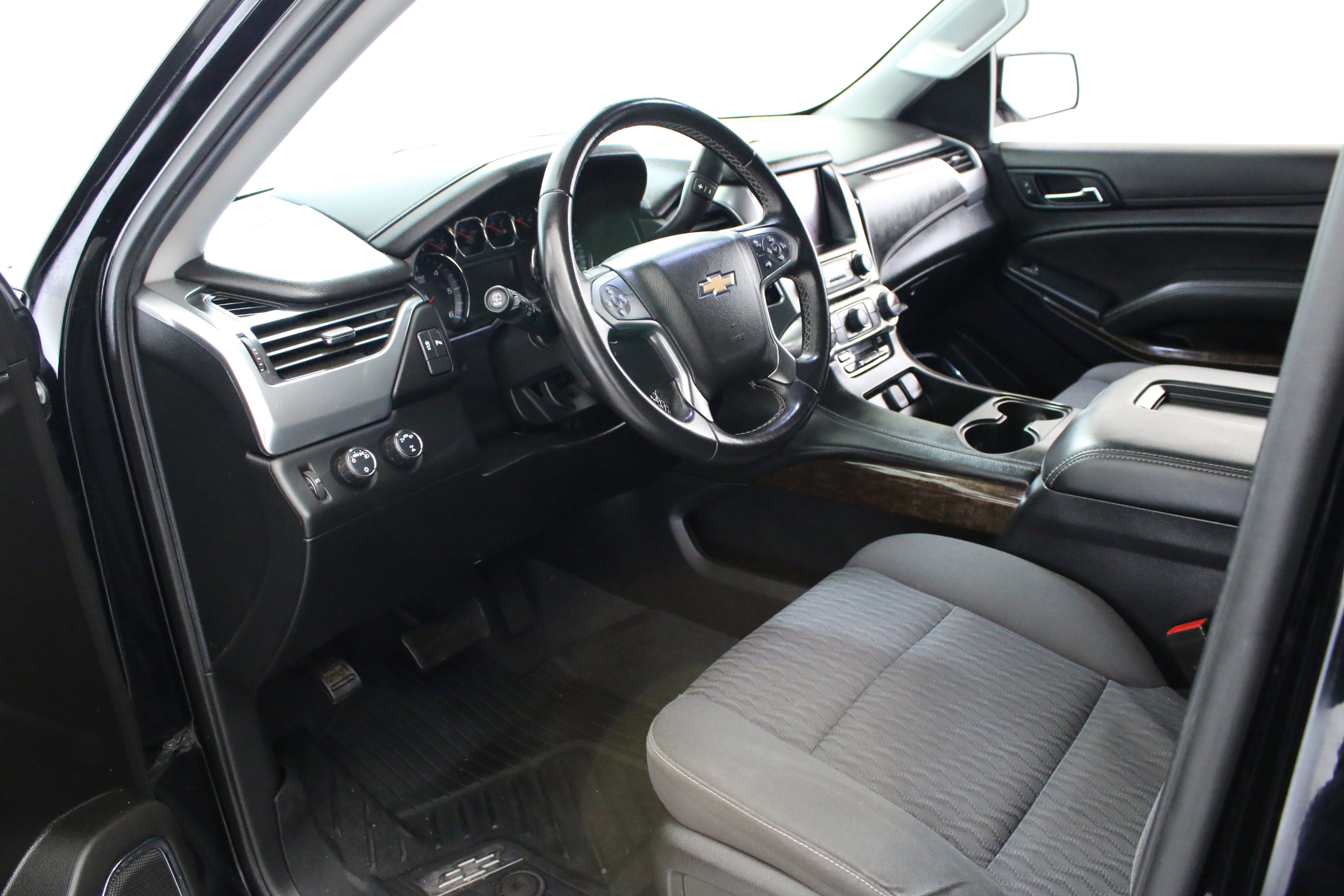 Used 2020 Chevrolet Tahoe LS image 23