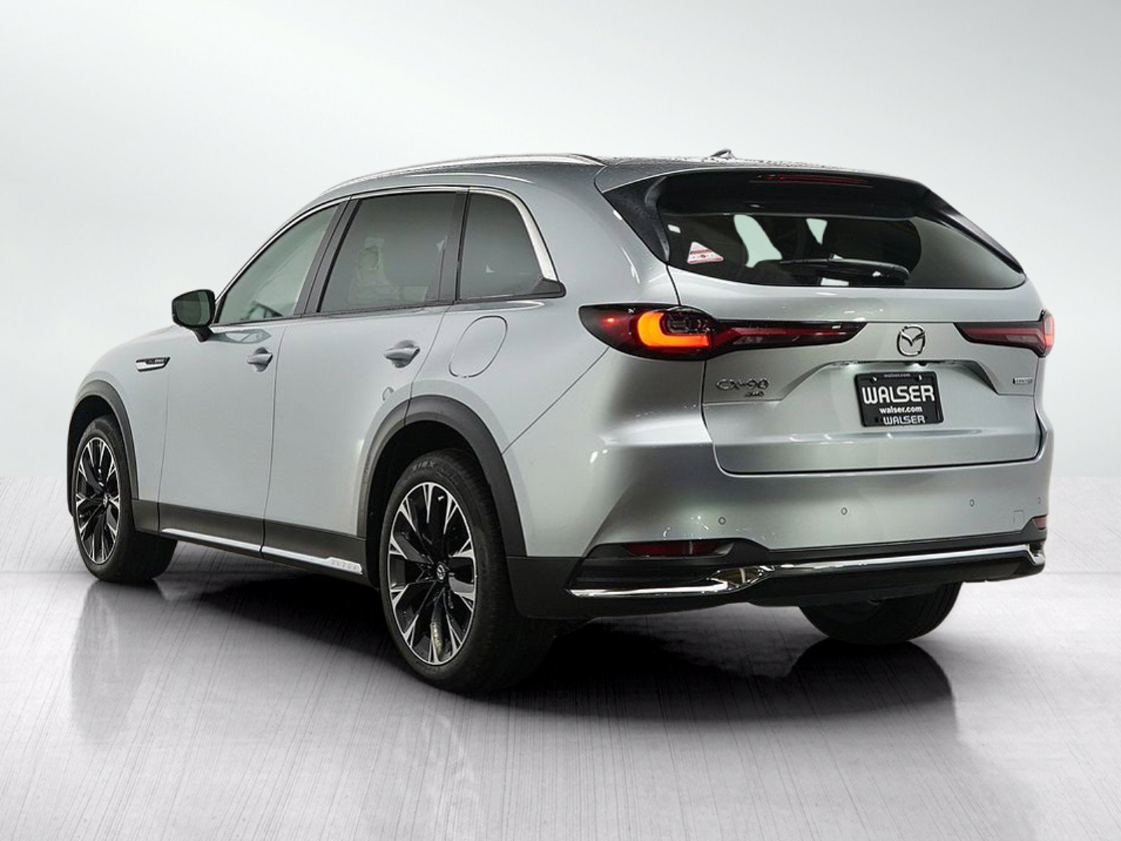 Used 2024 MAZDA CX-90 Plug-In Hybrid w/ Premium Plus AWD/4WD image 3