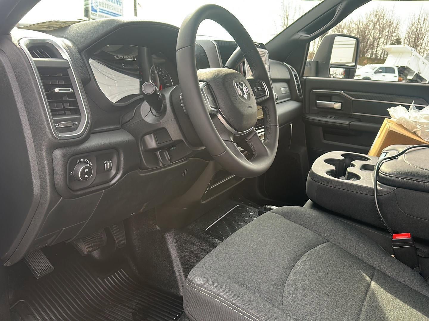 New 2026 RAM 5500 4x4 Regular Cab image 11