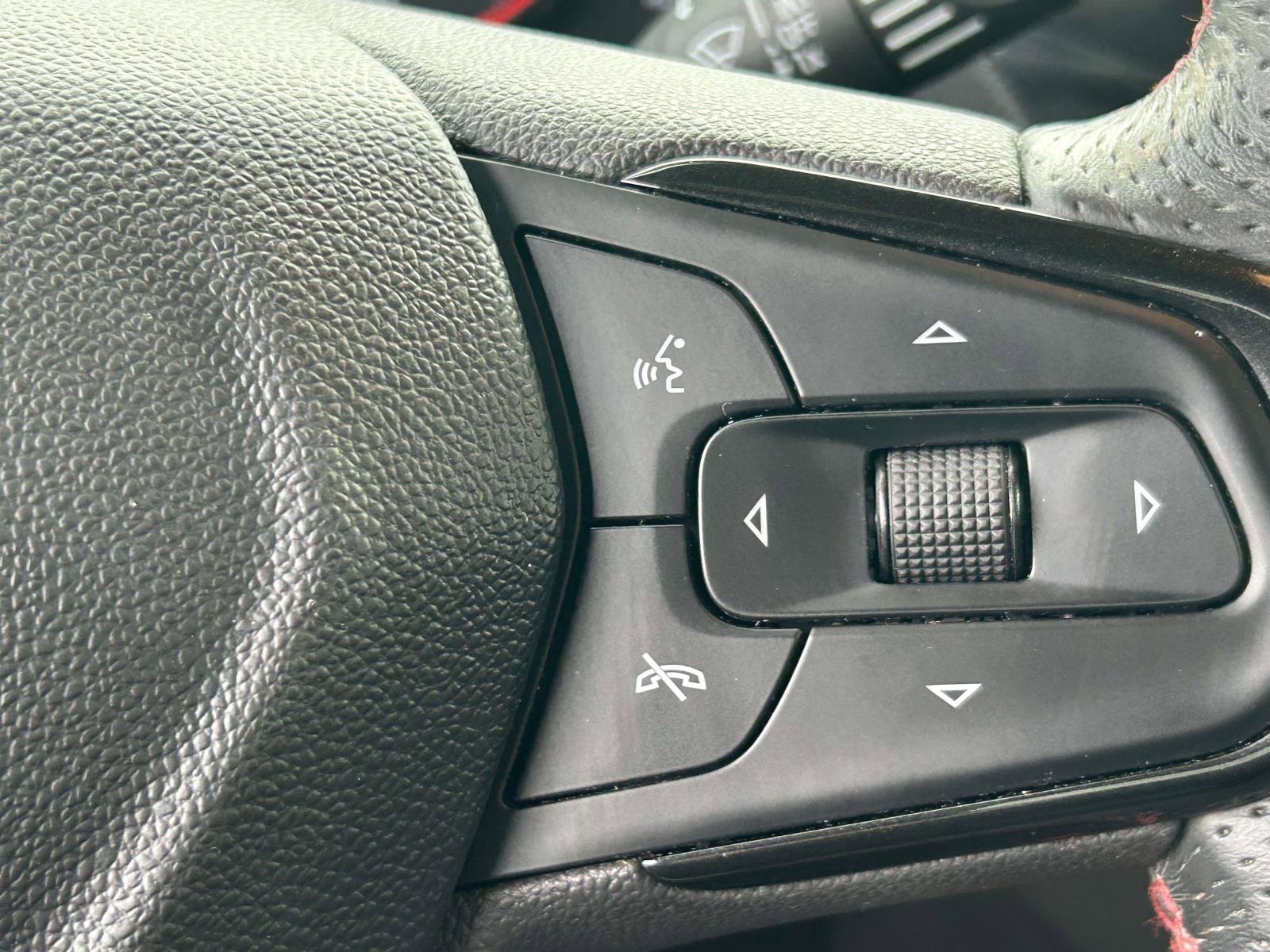 Used 2022 Chevrolet TrailBlazer RS w/ Sun and Liftgate Package image 23