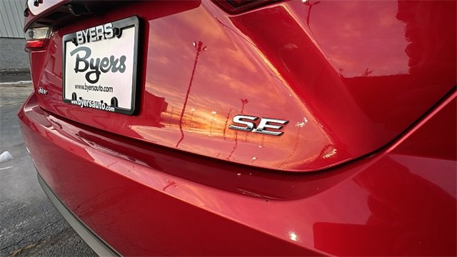 Used 2025 Toyota Camry SE image 33