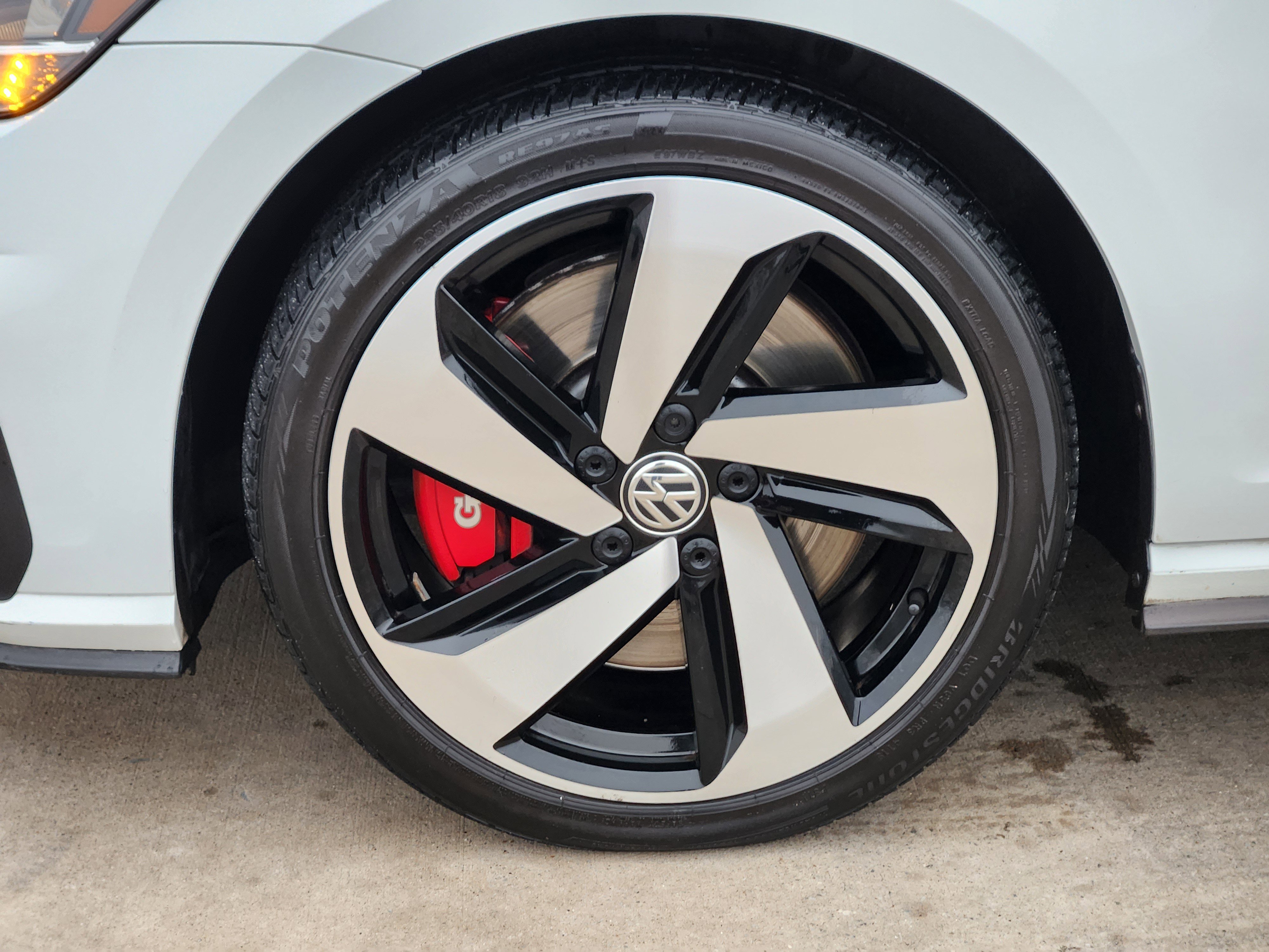 Used 2020 Volkswagen GTI S image 9