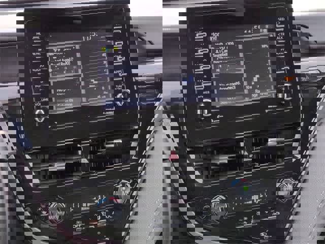 Used 2023 Toyota Camry SE image 28