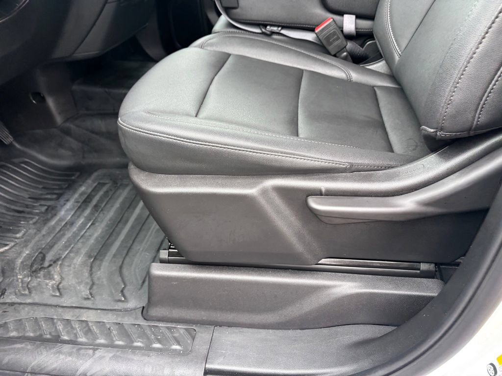 Used 2025 Chevrolet Silverado 1500 W/T w/ LPO, Dark Essentials Package AWD/4WD image 27