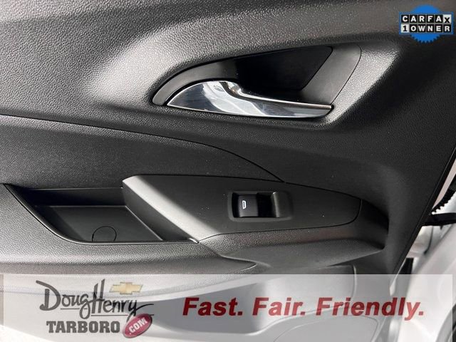 Used 2025 Chevrolet Trax LT w/ LT Convenience Package image 30