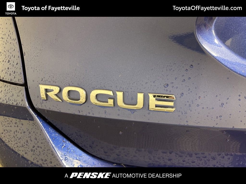 Used 2018 Nissan Rogue SL image 3