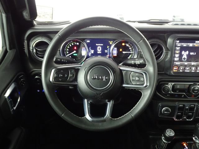 Used 2023 Jeep Wrangler Unlimited Sahara image 23