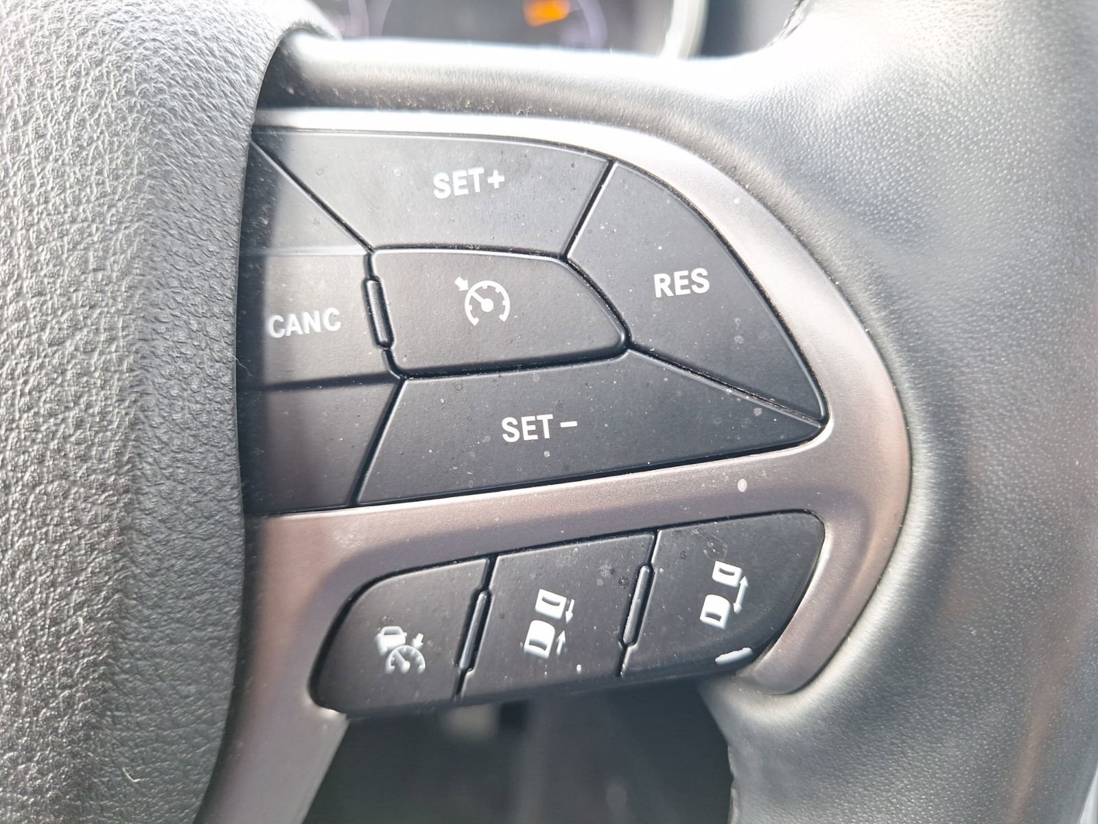 Used 2018 Jeep Grand Cherokee Limited RWD image 21