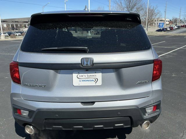 Used 2023 Honda Passport EX-L image 4