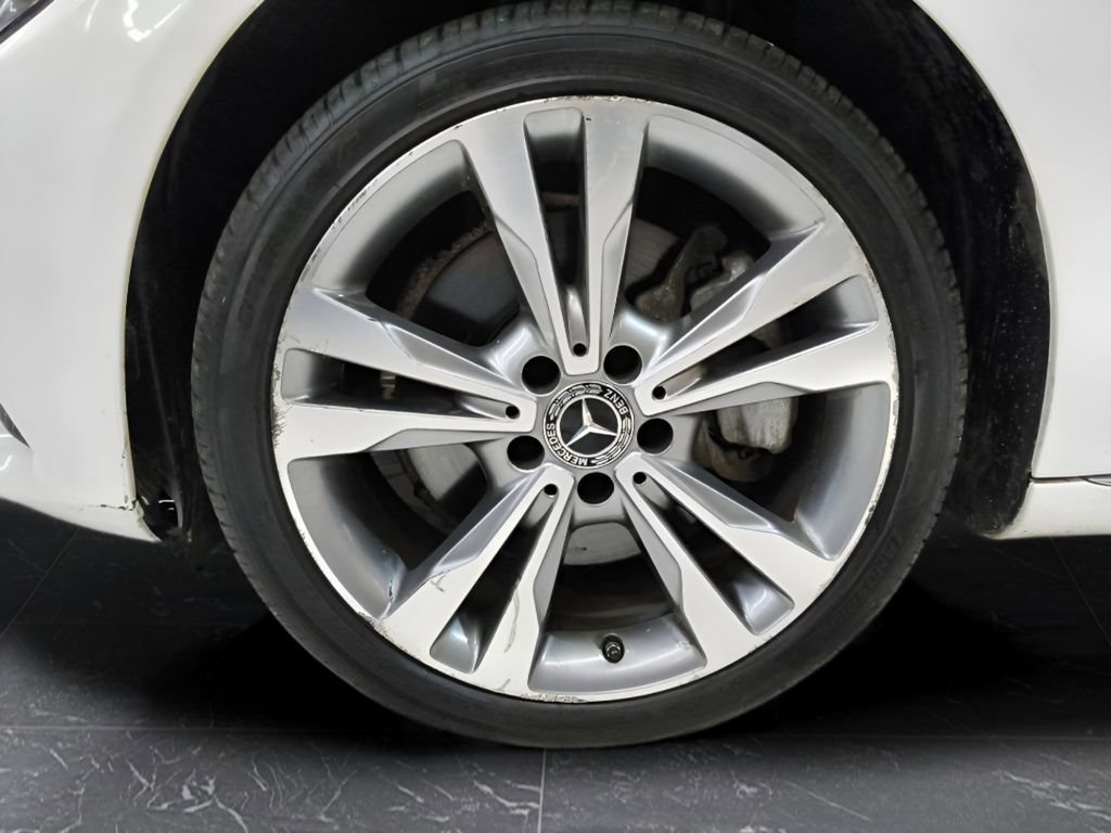 Used 2018 Mercedes-Benz C 300 4MATIC Sedan w/ Premium Package image 9
