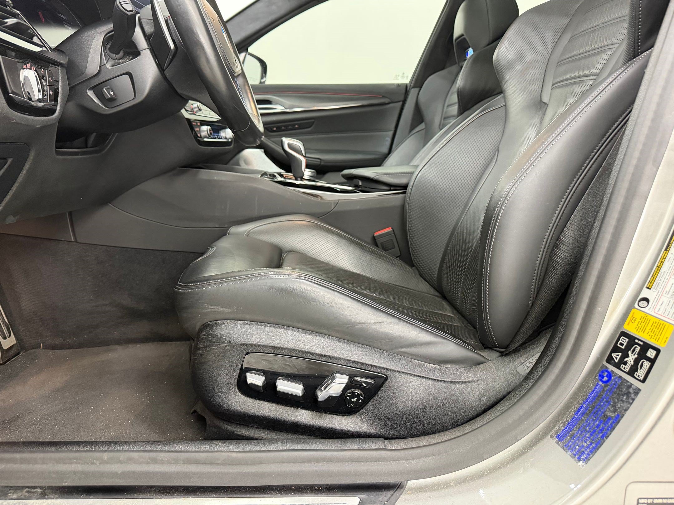 Used 2021 BMW M5 w/ Executive Package AWD/4WD image 5