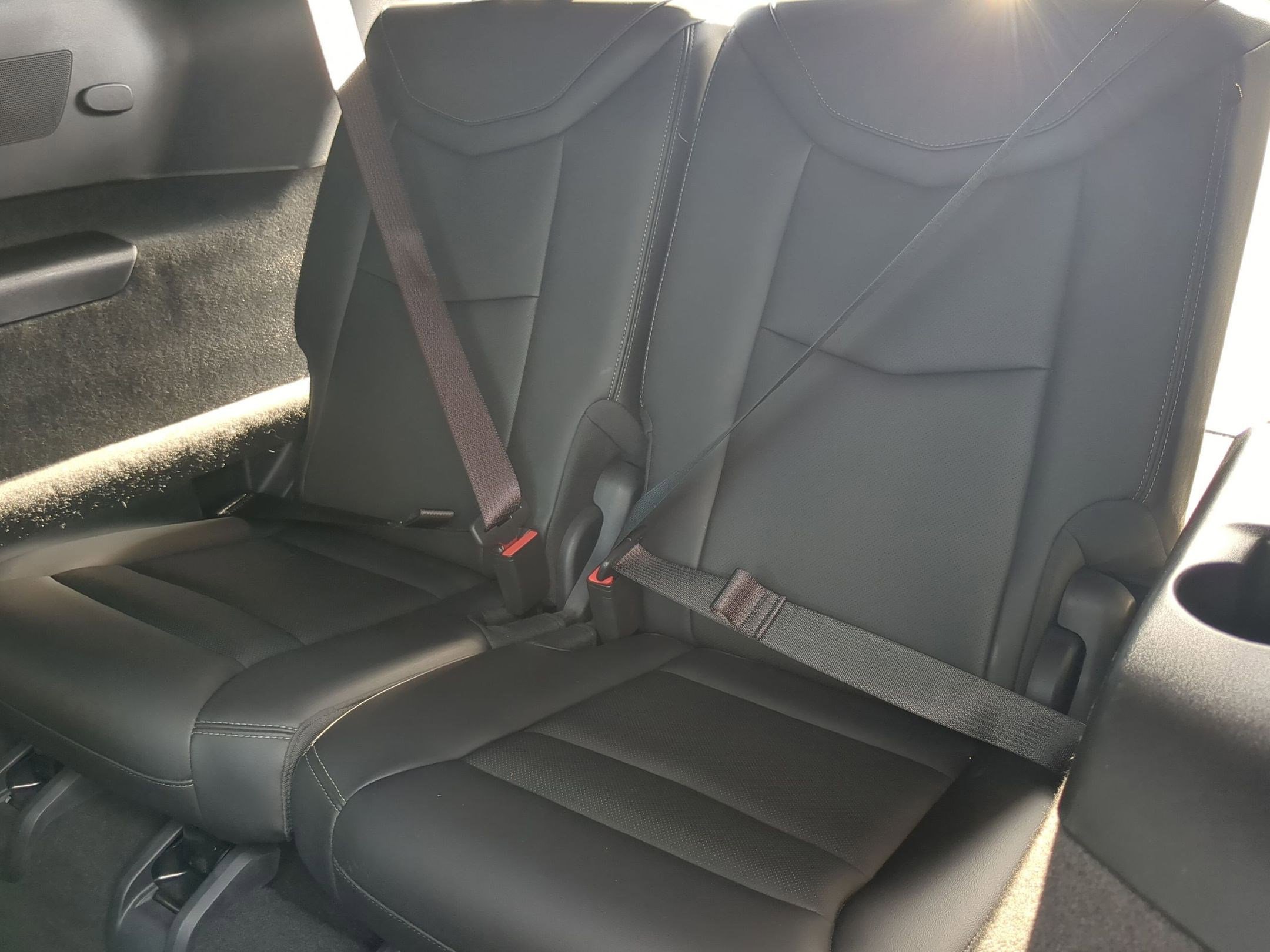 Used 2021 Cadillac XT6 Premium Luxury w/ LPO, ONYX Package image 23