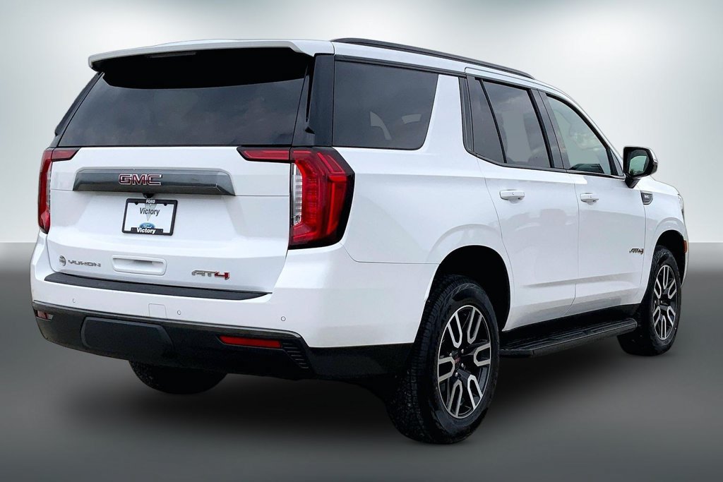 Used 2021 GMC Yukon AT4 w/ Rear Media and Nav Package AWD/4WD image 12