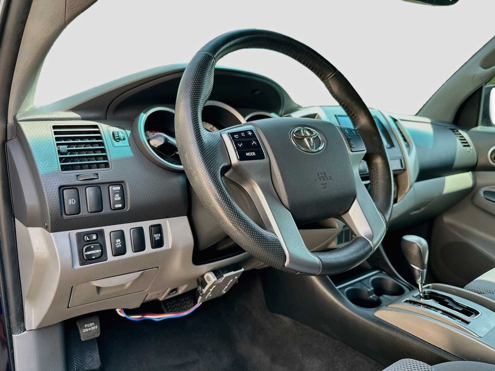 Used 2012 Toyota Tacoma 4x4 Double Cab w/ TRD Sport Pkg image 9