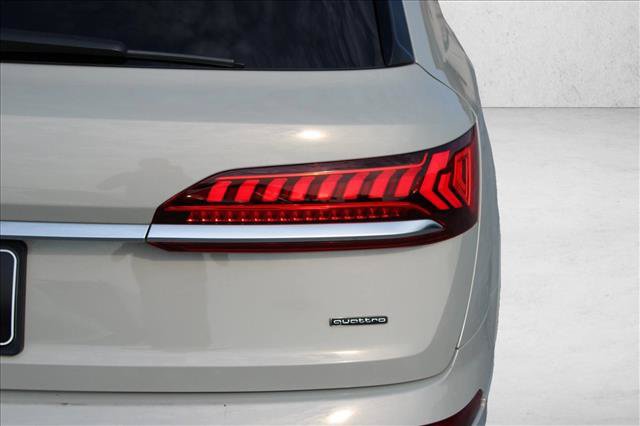 Used 2020 Audi Q7 3.0T Prestige AWD/4WD image 10