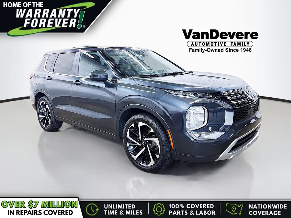 Used 2024 Mitsubishi Outlander SE AWD/4WD image 1