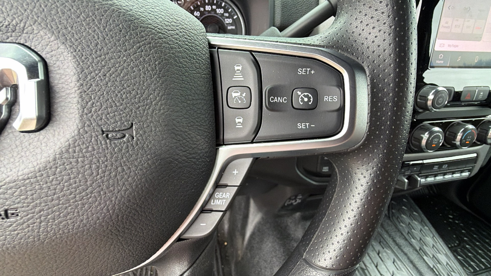New 2026 RAM 5500 Tradesman w/ Chrome Appearance Group AWD/4WD image 24