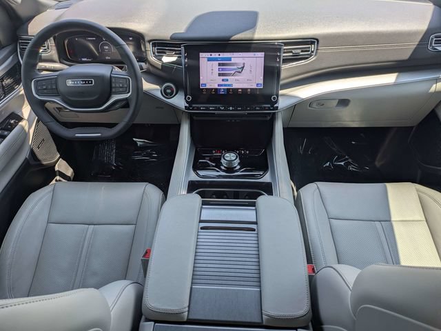 Used 2025 Jeep Wagoneer 4WD w/ Convenience Group I image 15