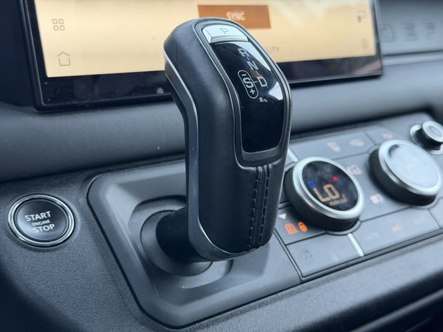 Used 2023 Land Rover Defender 130 X AWD/4WD image 19