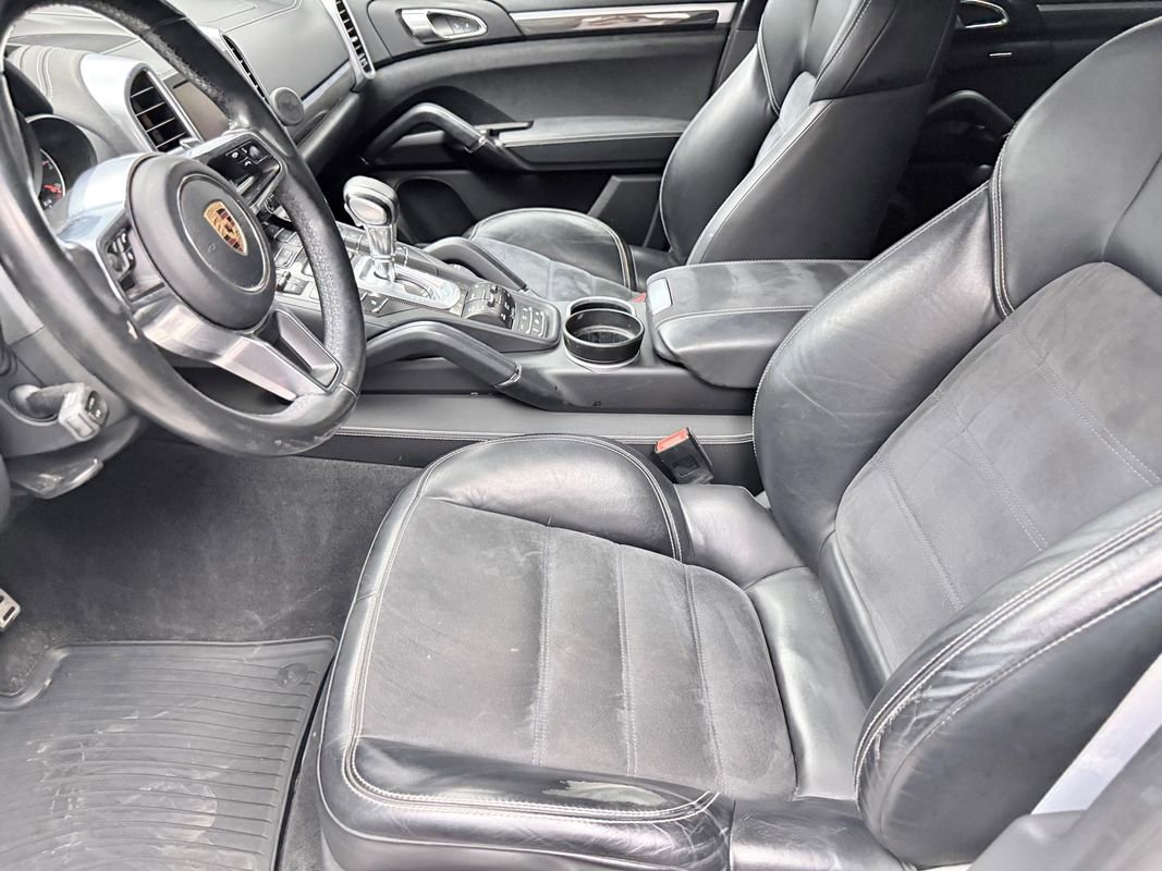 Used 2016 Porsche Cayenne GTS AWD/4WD image 10