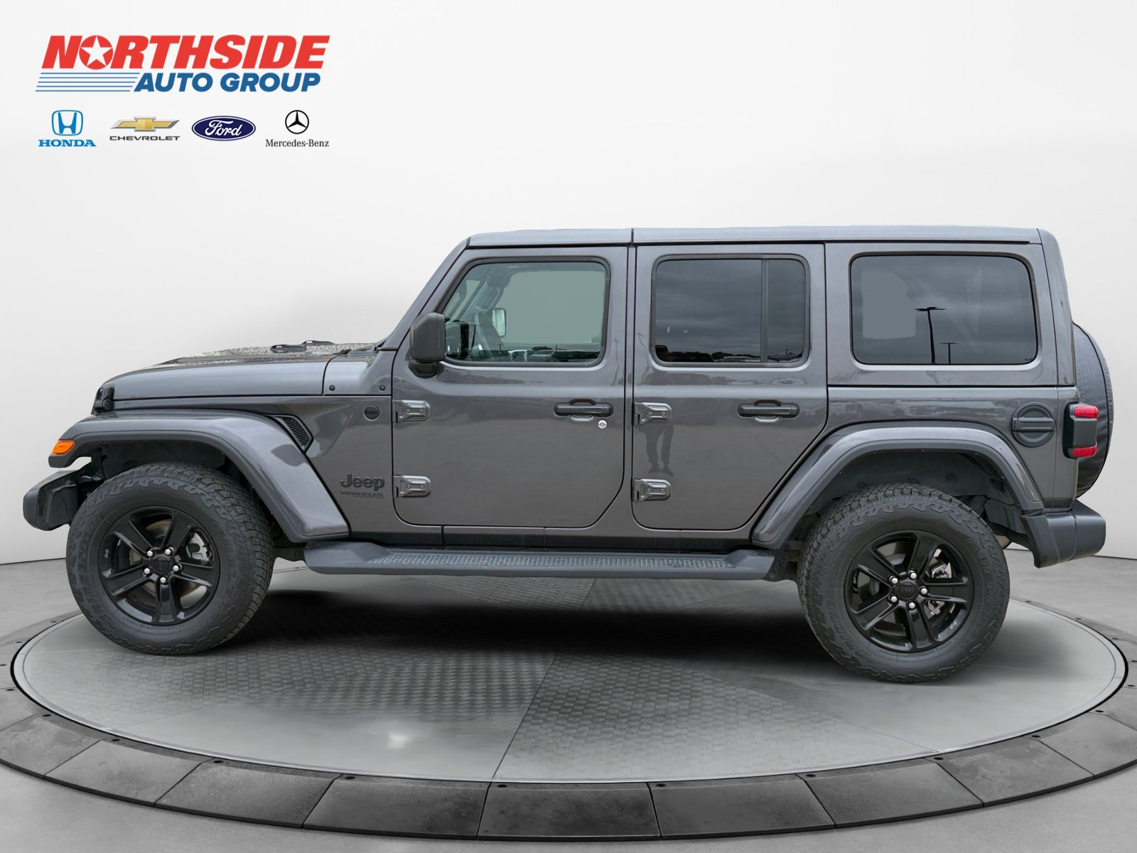 Used 2022 Jeep Wrangler Unlimited Sahara AWD/4WD image 4