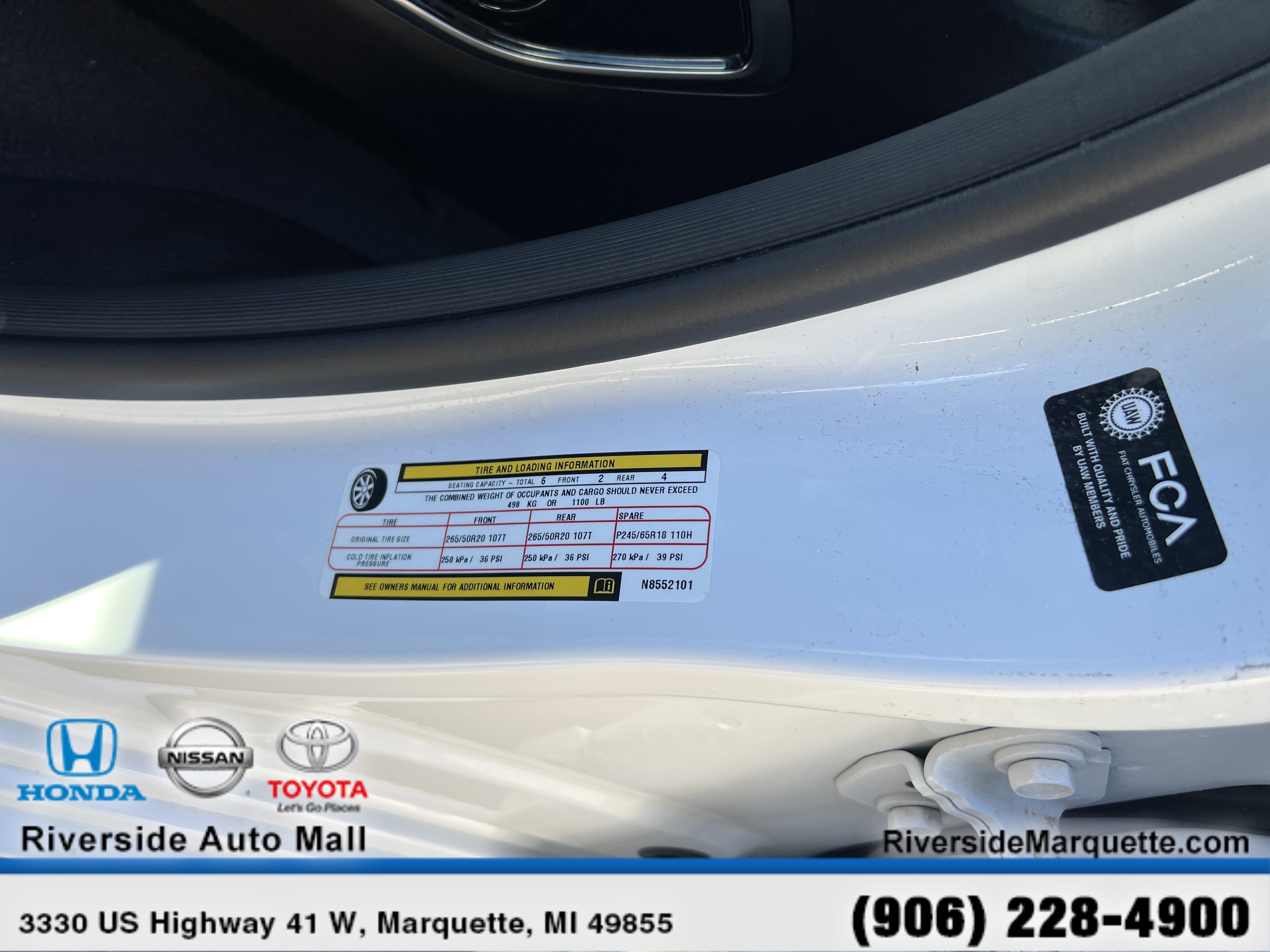 Used 2022 Jeep Grand Cherokee L Overland w/ Luxury Tech Group IV AWD/4WD image 14