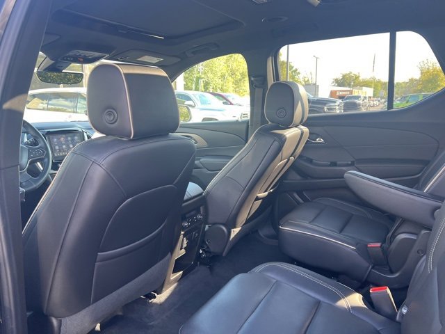 Used 2023 Chevrolet Traverse Premier image 20