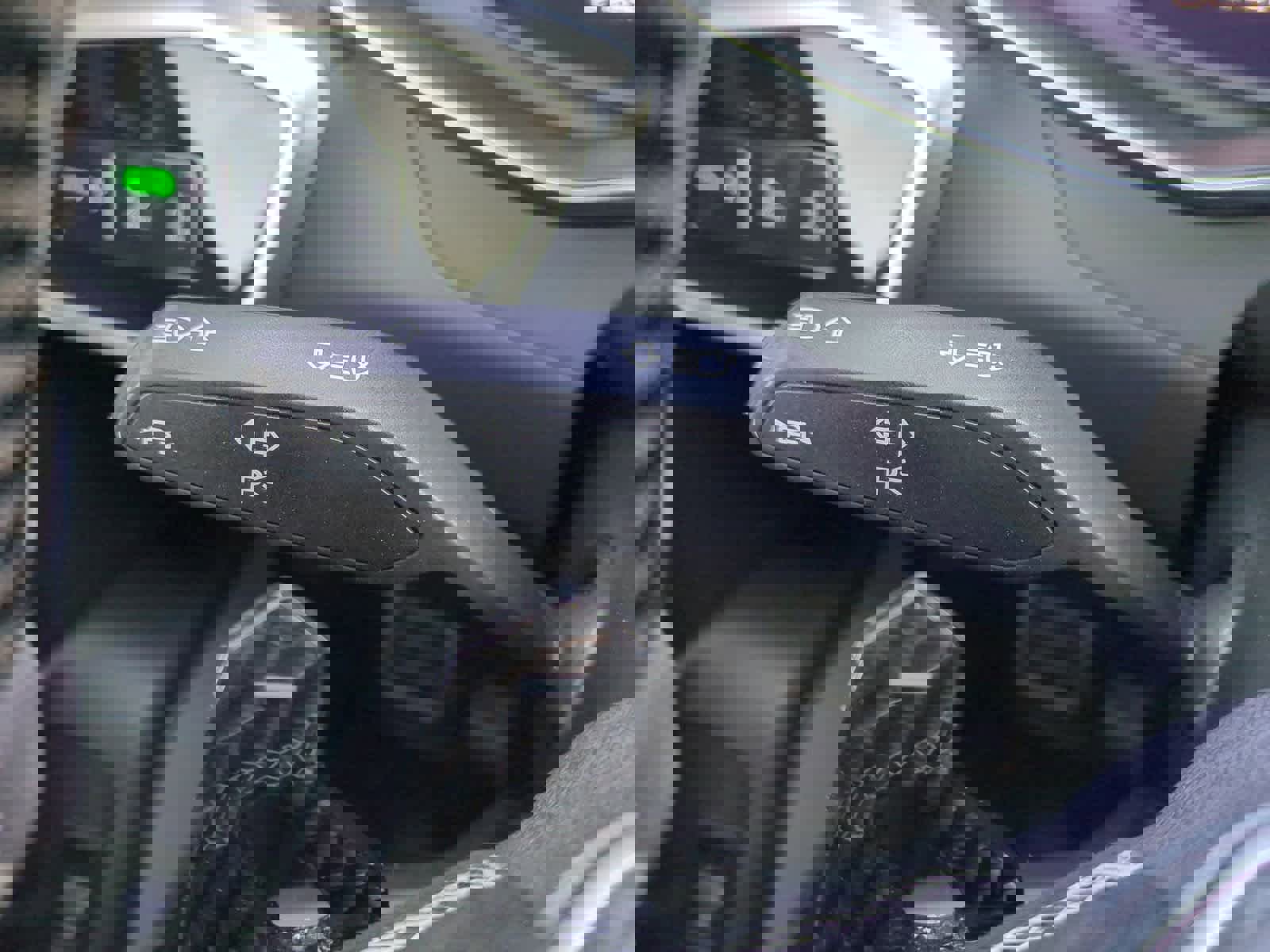 Used 2021 Audi RS 7 Sportback w/ Carbon Optic Package image 28