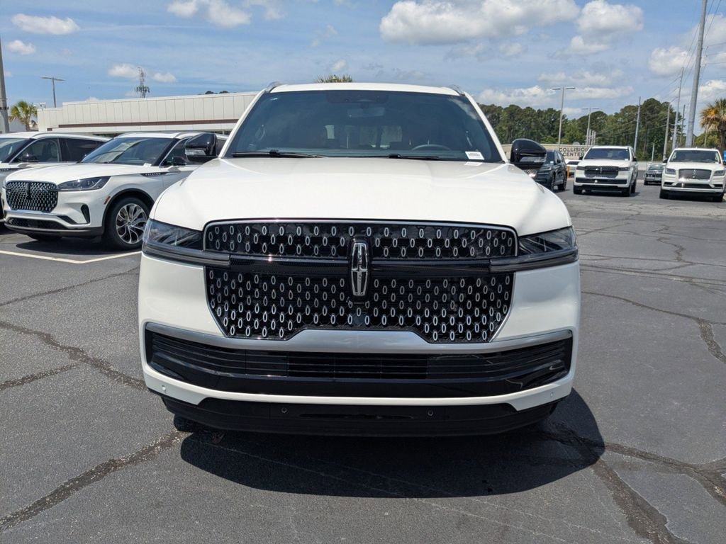 New 2026 Lincoln Navigator L Reserve AWD/4WD image 9