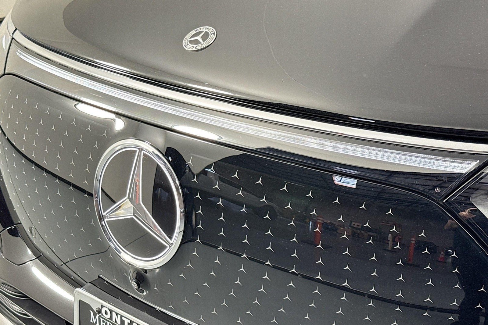 Certified 2025 Mercedes-Benz EQS 450+ 4MATIC SUV image 33