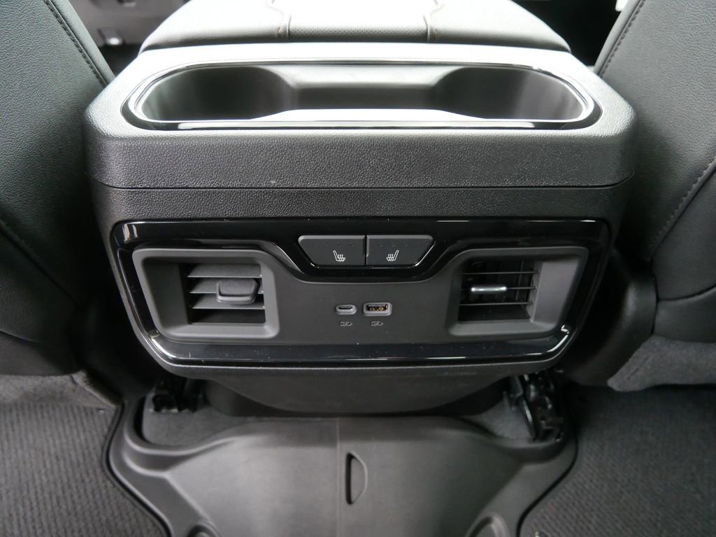 New 2026 GMC Sierra 3500 AT4 w/ AT4 Premium Plus Package image 6