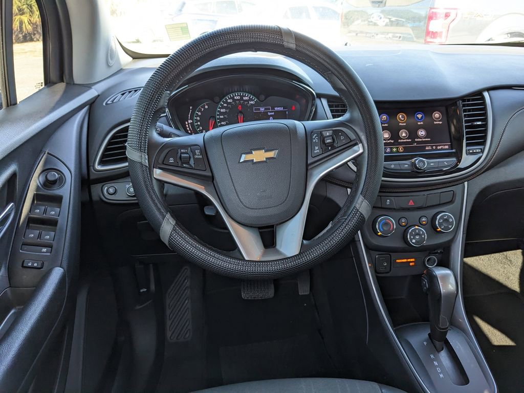 Used 2020 Chevrolet Trax LT w/ Driver Confidence Package image 15