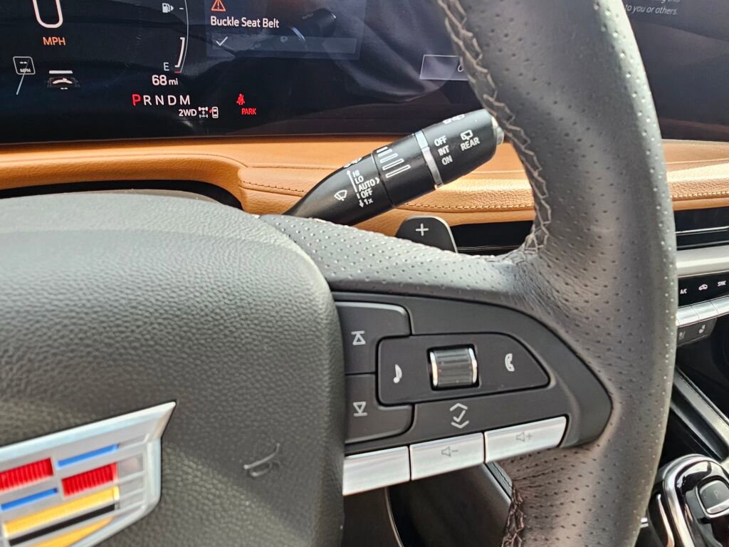 Used 2025 Cadillac XT4 Sport image 31