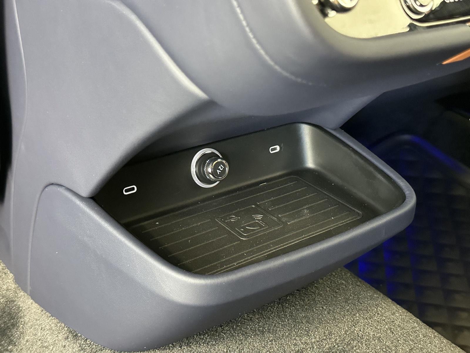 New 2026 Bentley Bentayga Extended Wheelbase AWD/4WD image 37