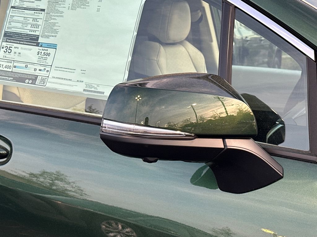 New 2026 Toyota Sienna Platinum image 10