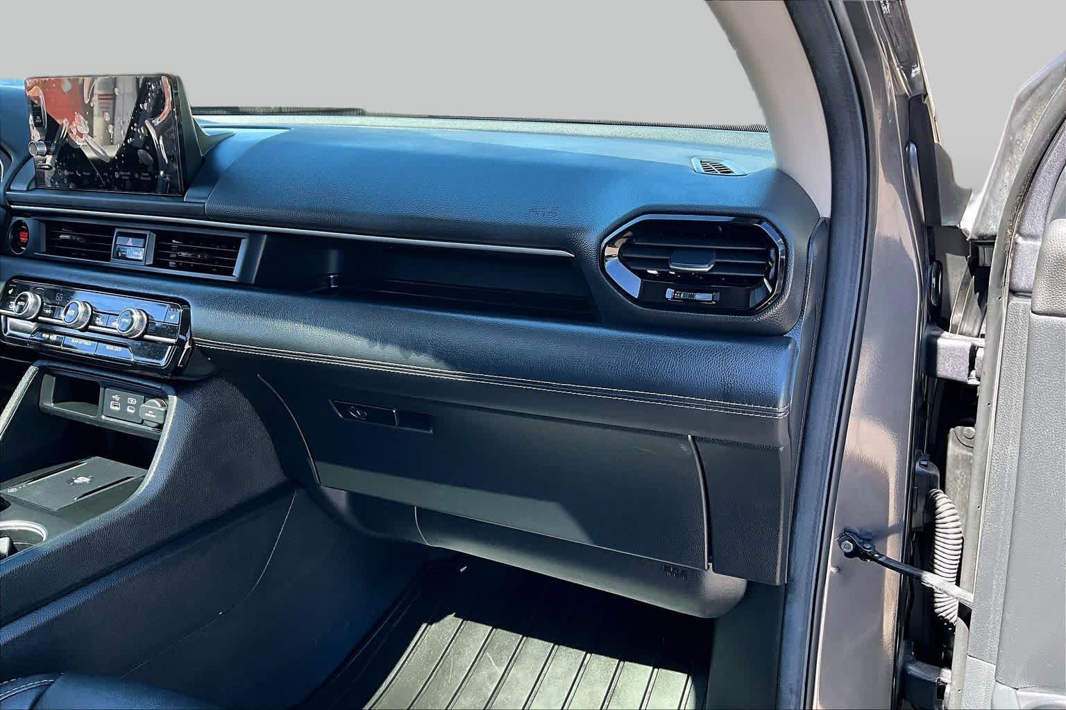 Used 2025 Honda Pilot Touring image 19