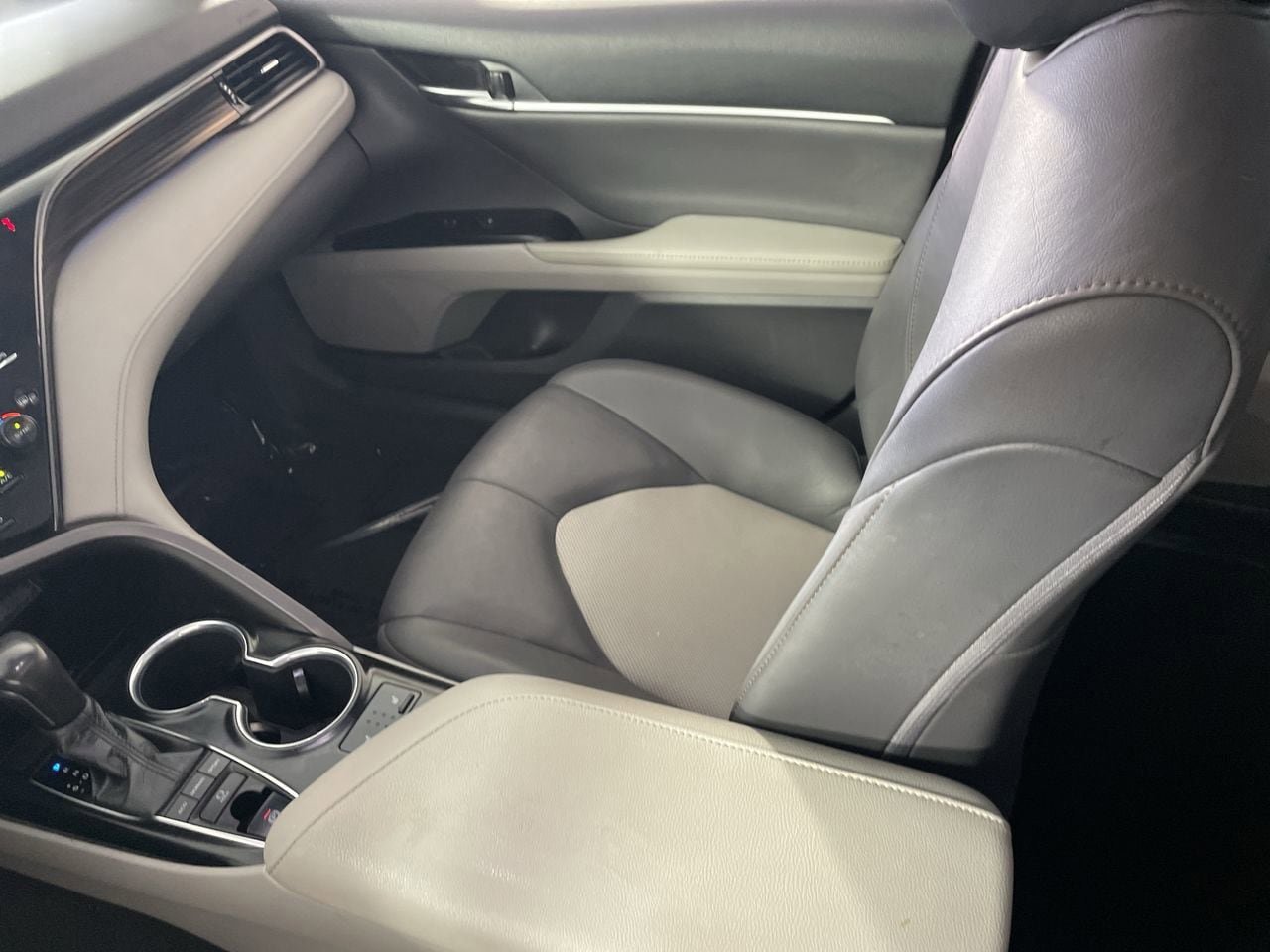 Used 2020 Toyota Camry XLE w/ Protection Package (Q2) image 22