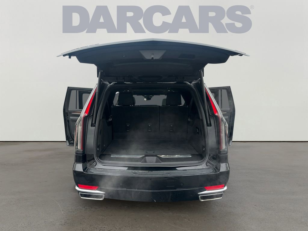 Used 2022 Cadillac Escalade ESV Premium Luxury image 31